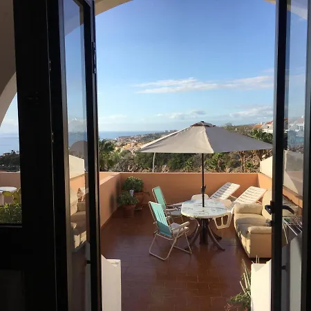 Ocean View 10 Apartment